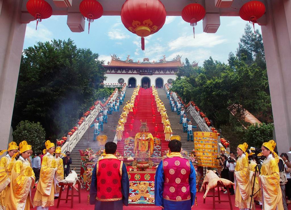 妈祖诞辰1055周年 湄洲举行祭妈祖典礼