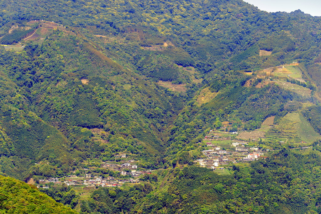 深山野岭小村落