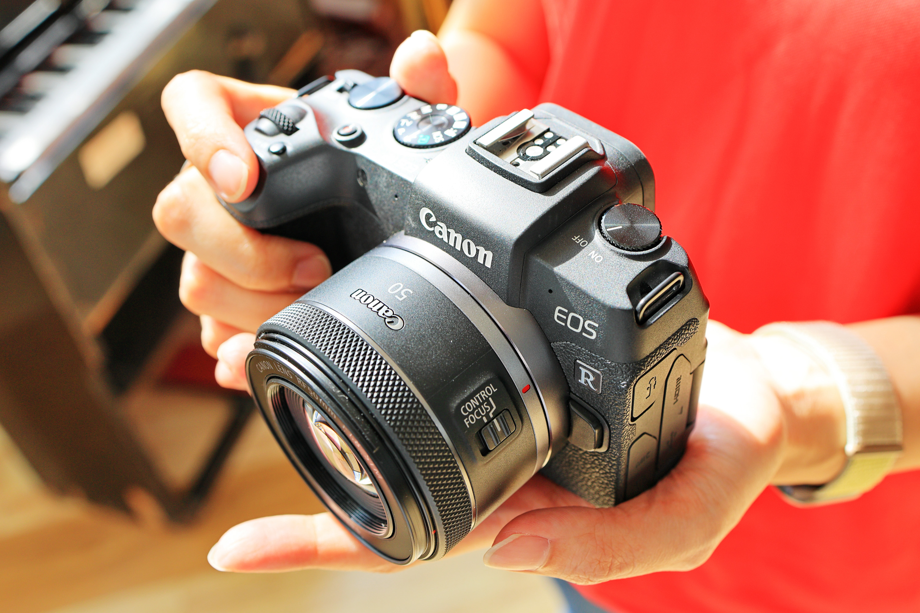Canon全新RF 50mm f/1.8 STM 大光圈標準定焦鏡頭正式開賣／攝影家手札