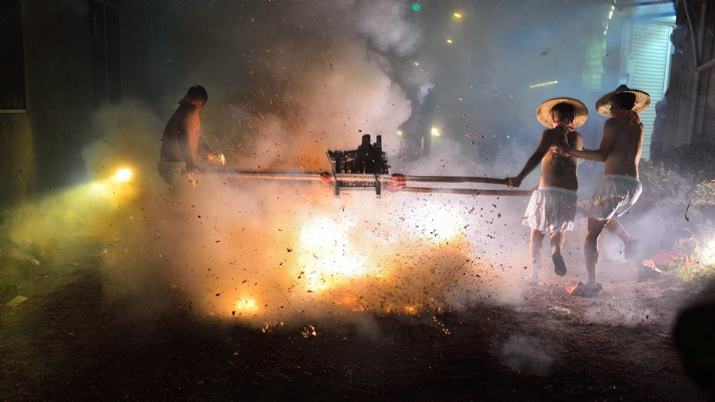 社子岛 元宵炮炸土地公