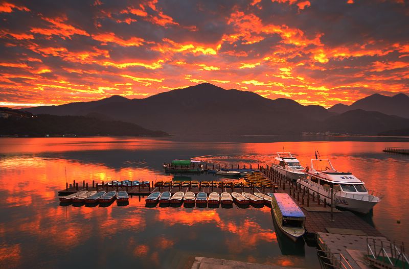 【96年首次出景--朝雾码头】